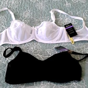 2 Bali Pretty Bras New underwire 36B